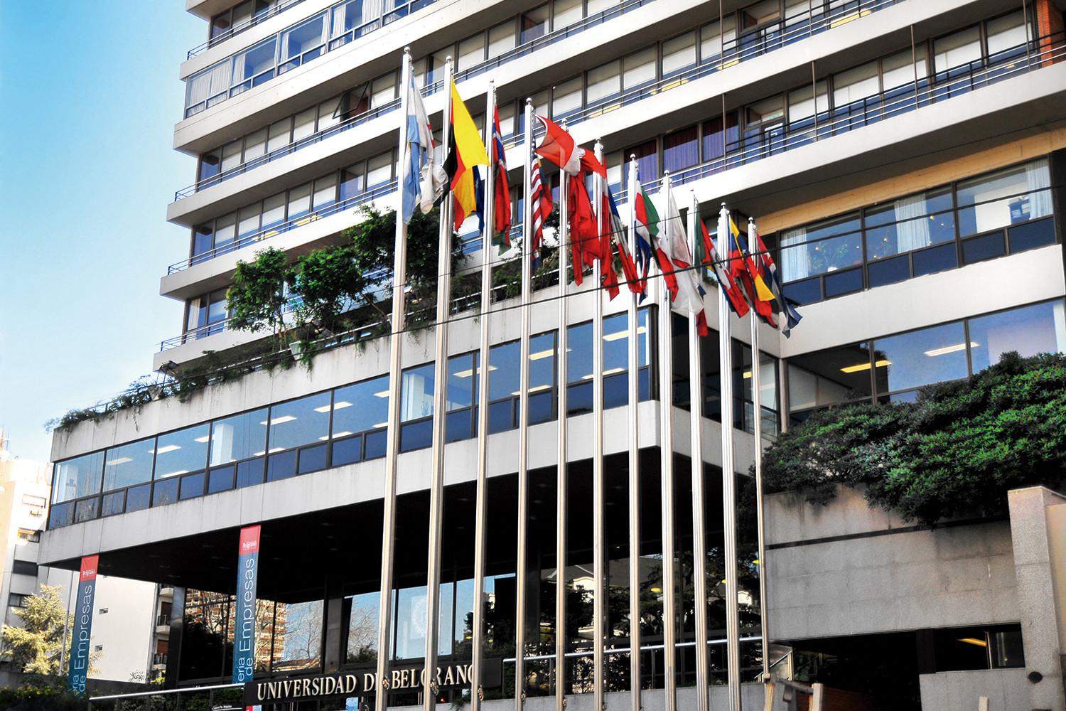 Universidad de Belgrano (UB)