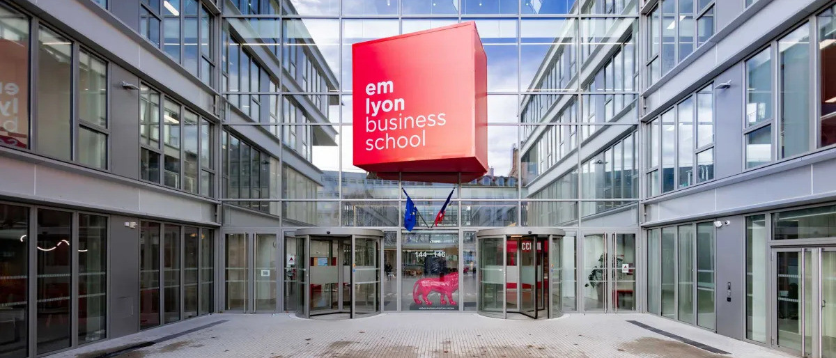emlyon business school