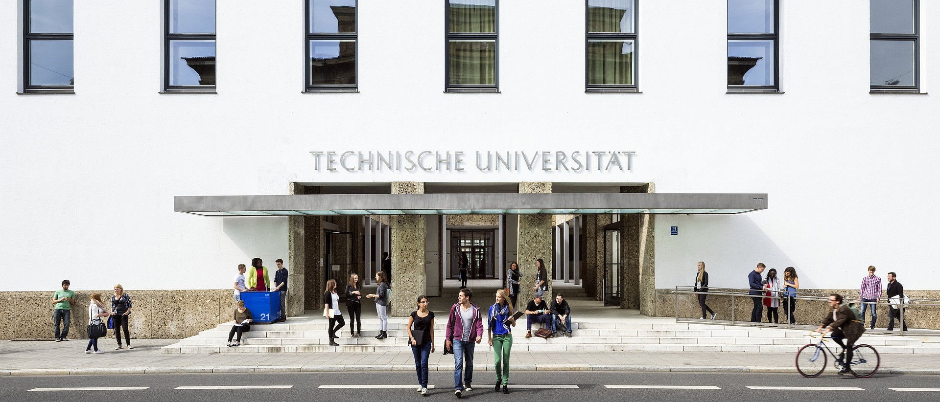 Technische Universität Munchen (TUM)